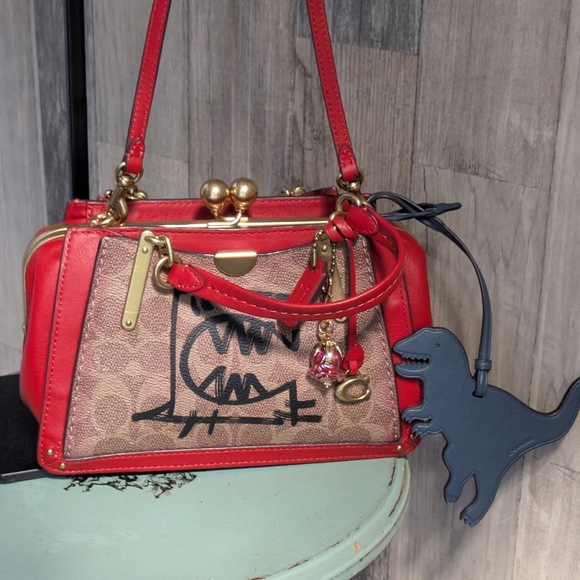 Coach Dreamer 21 Signature Rexy By Guang yu With Rexy Charm - Picture 7 of 16